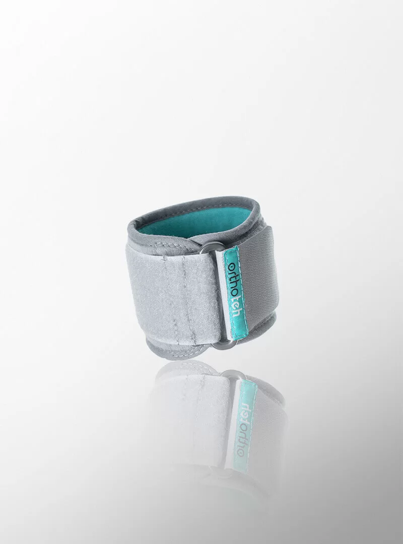 Ортопедичен накитник Лайт с регулируема велкро лента, подходящ за възпаления, навяхвания и пренапрежения в китката.