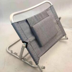 Облегалка за легло OrthoFlex 009 с регулируем наклон и мрежеста повърхност, поставена върху легло